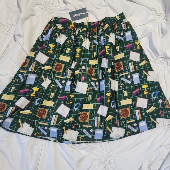 Modcloth Skirts Nwt Modcloth Green School Supplies Teacher Novelty